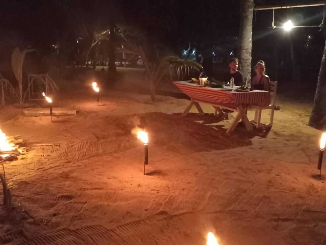 Beach Bungalow Yala Kirinda  Eksteriør billede